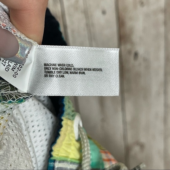 GAP Kids Plaid Pull-On Swim Trunks Size Large Boys - Picture 10 of 11